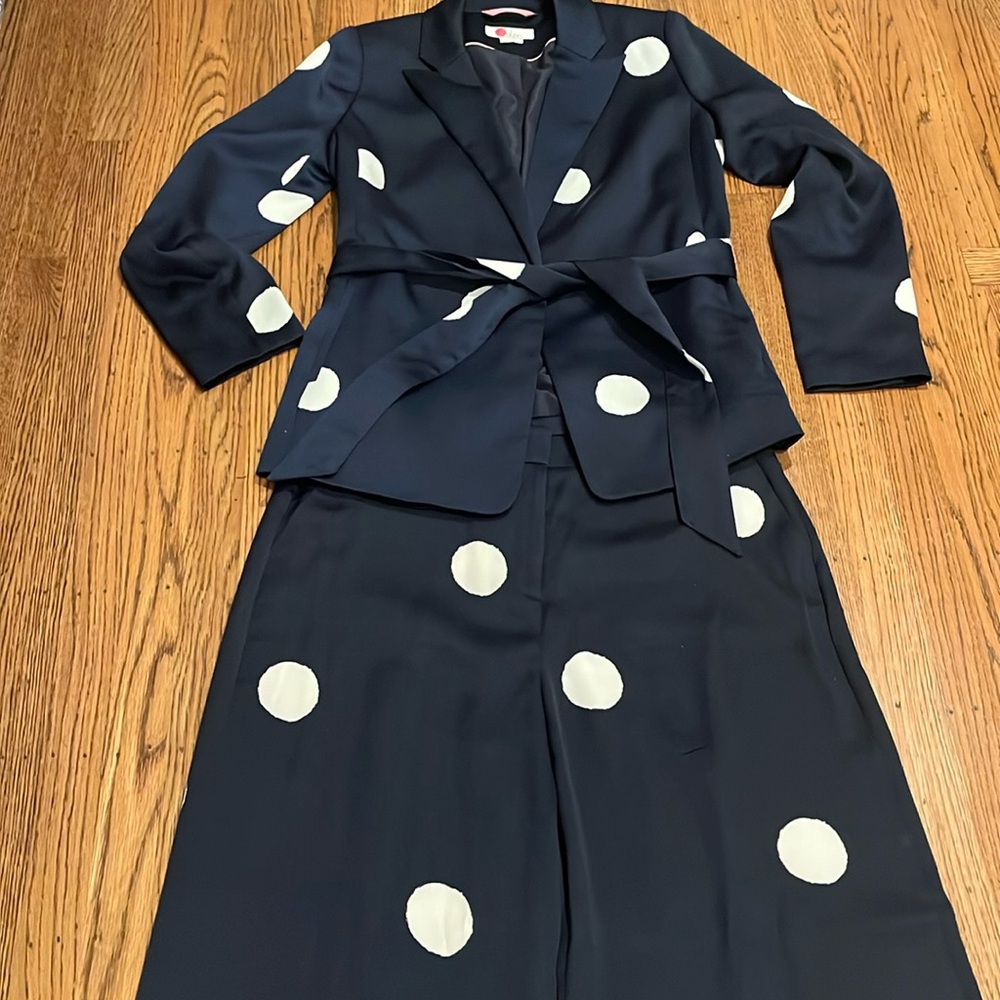 Boden Suit - Picture 3 of 15